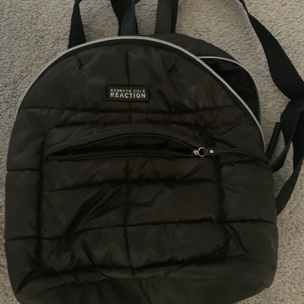 KENNETH COLE BAGPACK!
